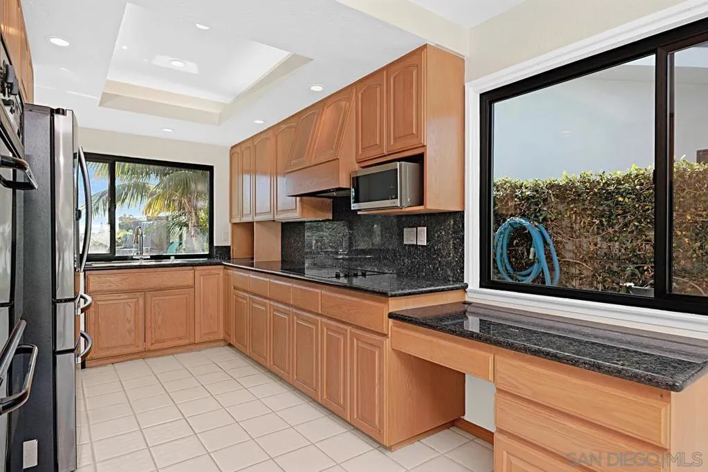 1617 Calle Alta, La Jolla, California 92037 home-pic-23