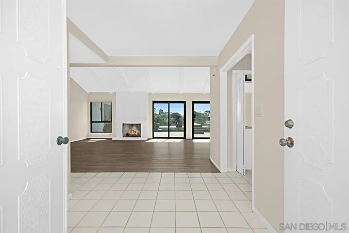 1617 Calle Alta, La Jolla, California 92037