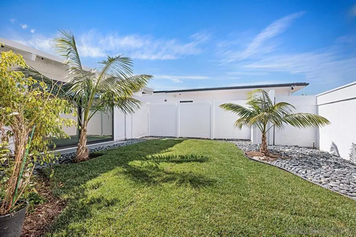 1617 Calle Alta, La Jolla, California 92037
