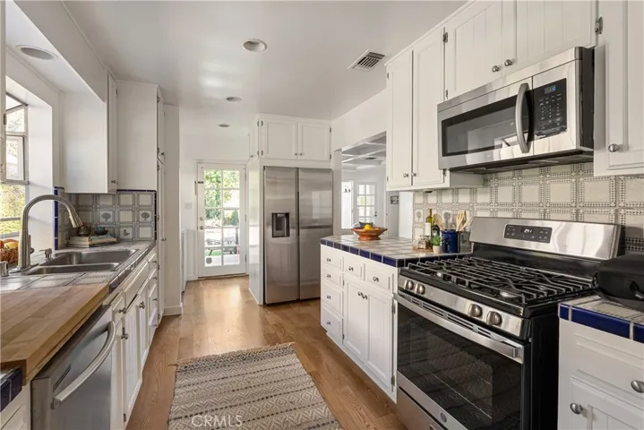 4312 Klump, Studio City, California 91602