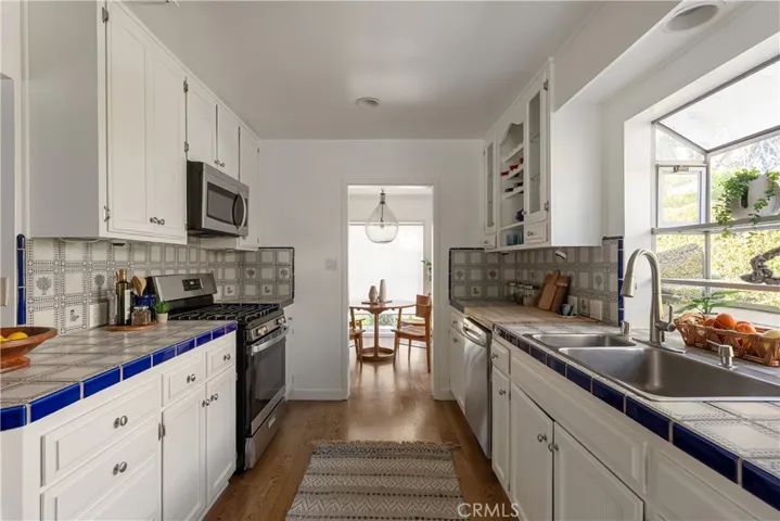 4312 Klump, Studio City, California 91602