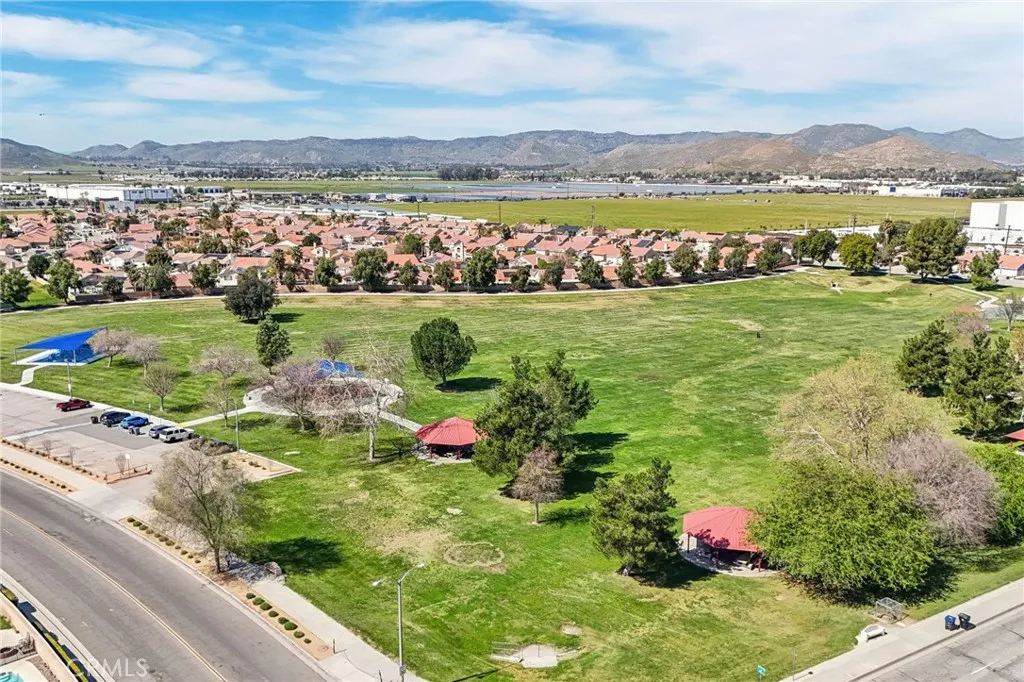 873 Wetherly Street, Hemet, California 92545 home-pic-24