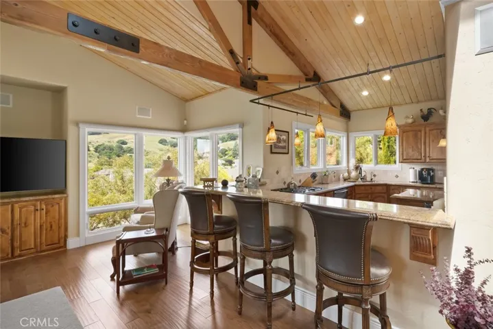 311 Twin Ridge, San Luis Obispo, California 93405