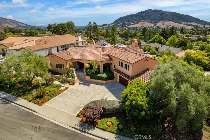 311 Twin Ridge, San Luis Obispo, California 93405