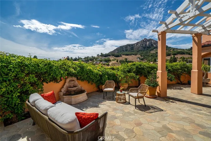 311 Twin Ridge, San Luis Obispo, California 93405