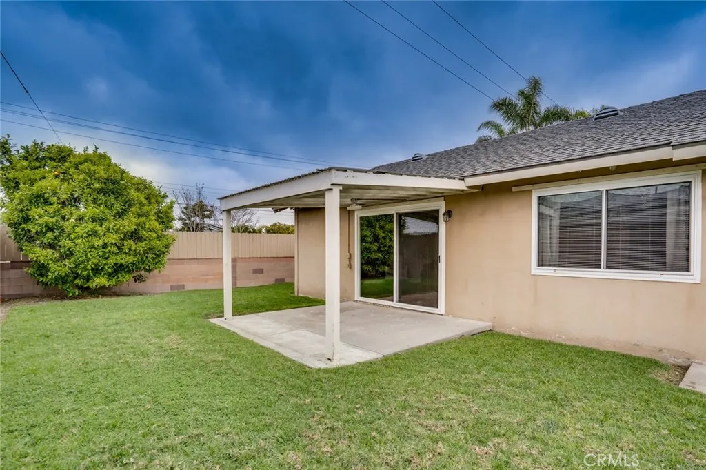 15501 Eliot, Huntington Beach, California 92647 home-pic-24