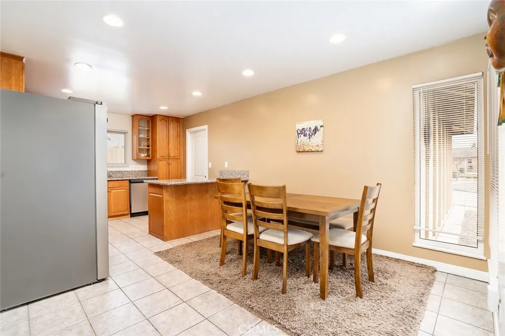 15501 Eliot, Huntington Beach, California 92647 home-pic-10
