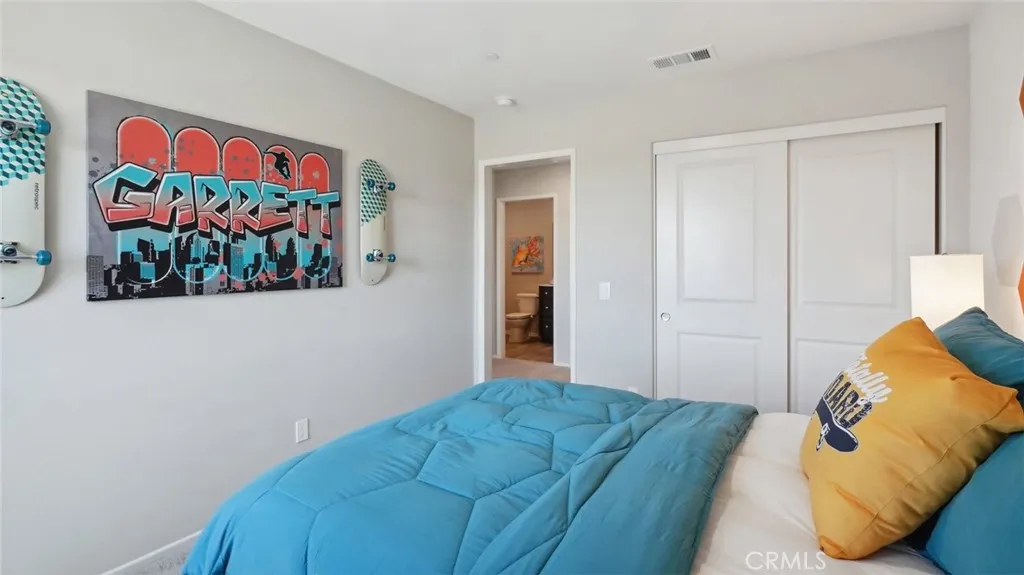 31071 London Plane Drive, Winchester, California 92596 home-pic-18
