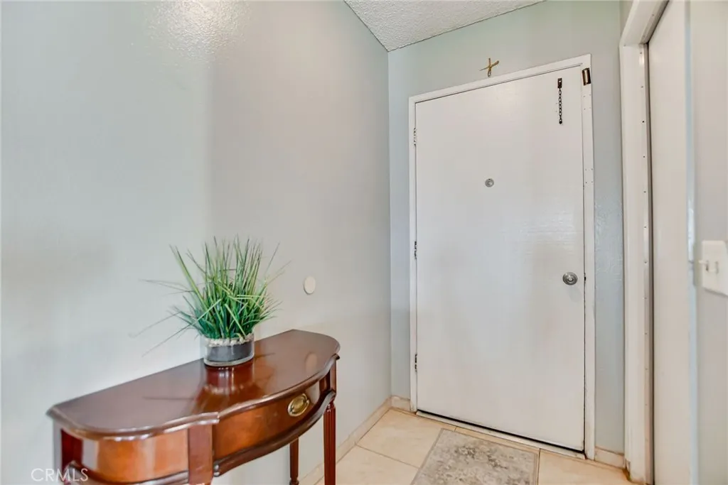 1602 Glover Street, Redlands, California 92374 home-pic-7