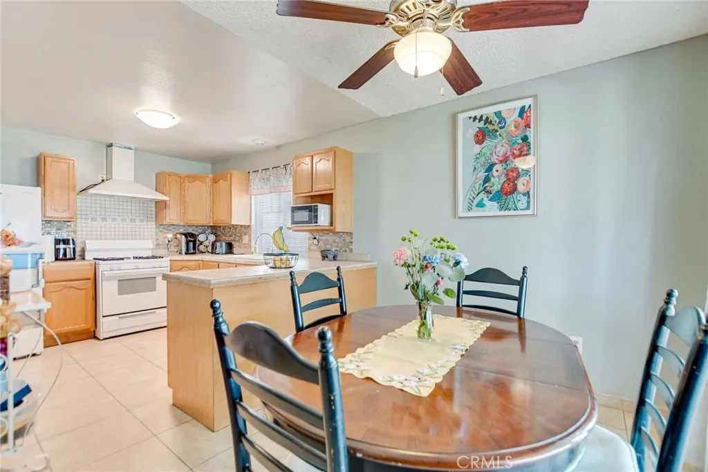 1602 Glover Street, Redlands, California 92374 home-pic-16