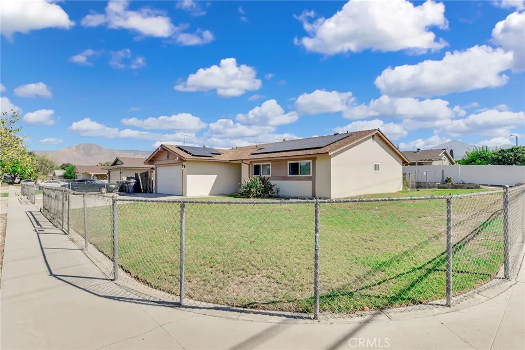 1602 Glover Street, Redlands, California 92374 home-pic-2