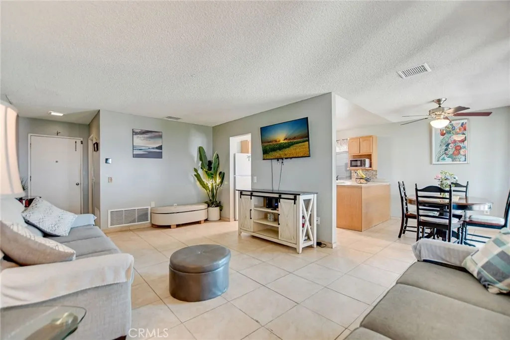 1602 Glover Street, Redlands, California 92374 home-pic-11