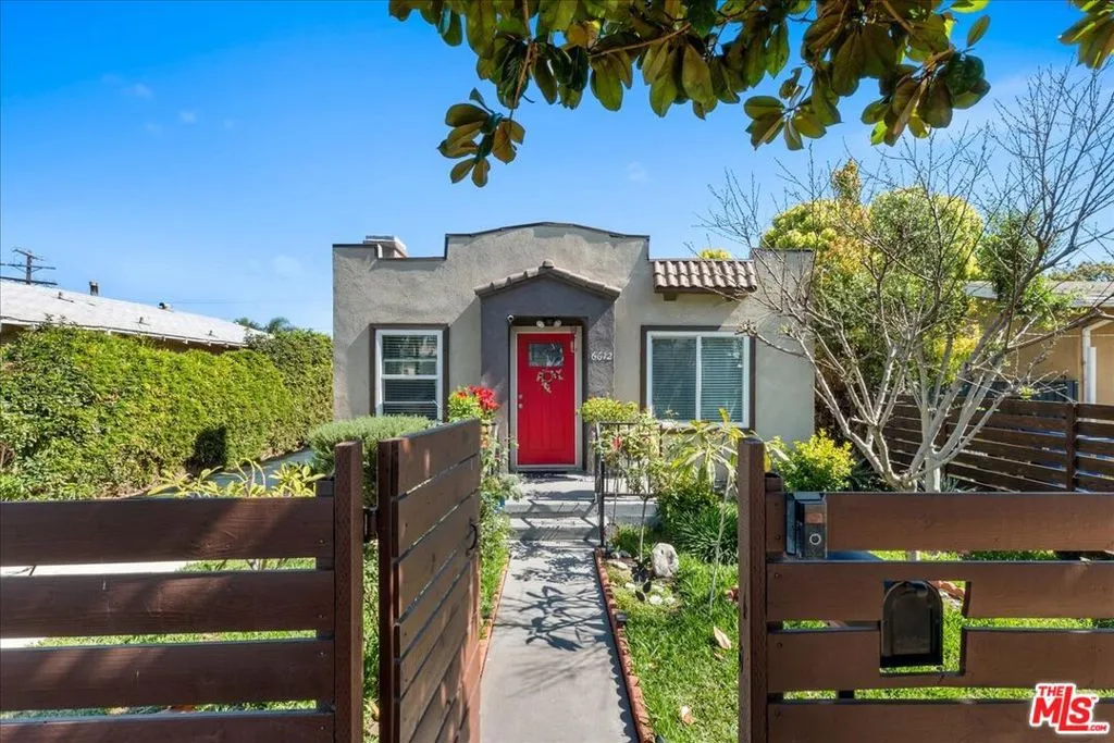 6612 Madden Avenue, Los Angeles, California 90043 home-pic-1