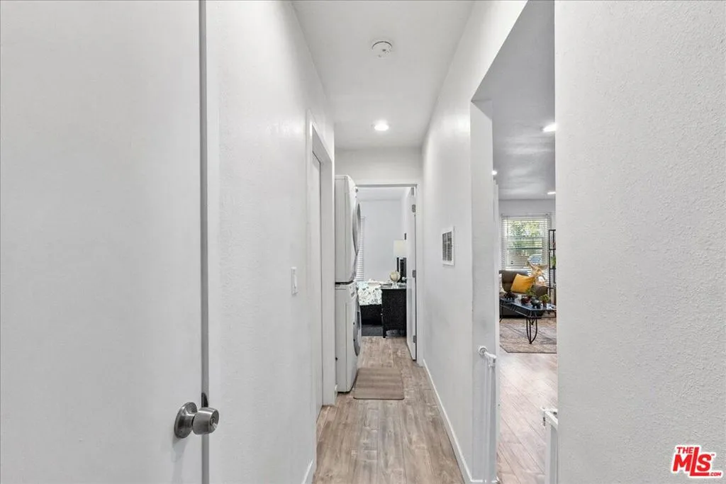 6612 Madden Avenue, Los Angeles, California 90043 home-pic-16