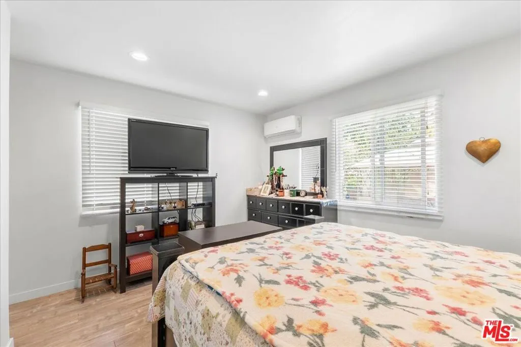 6612 Madden Avenue, Los Angeles, California 90043 home-pic-26