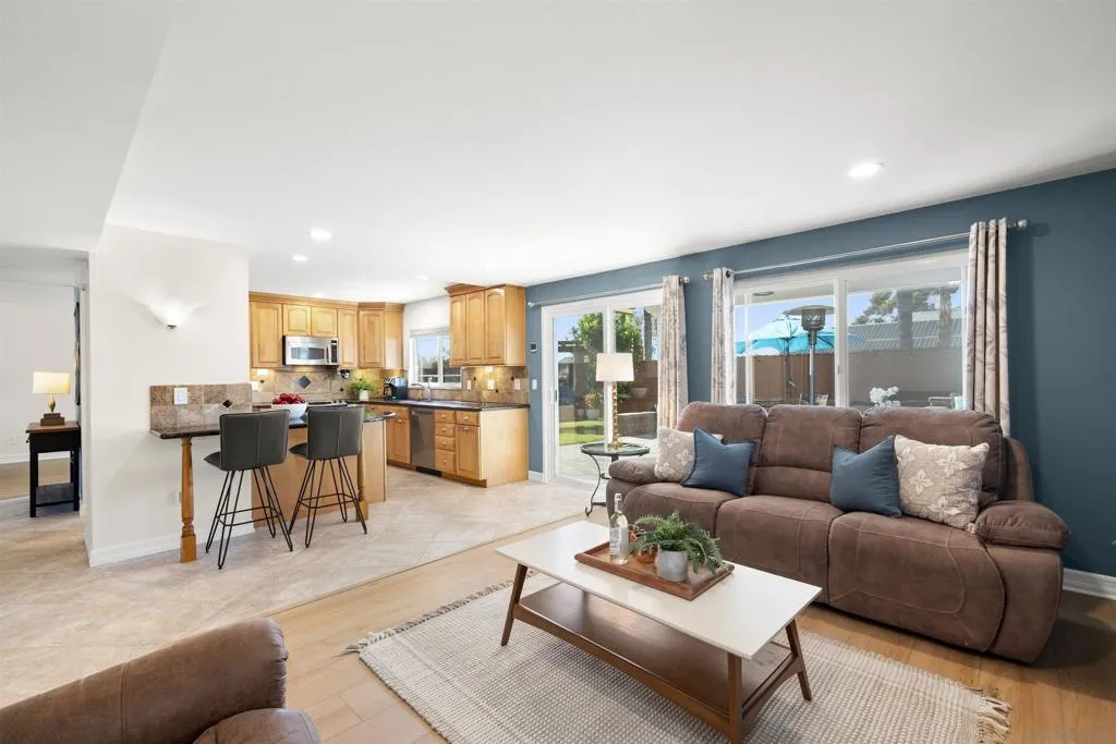 12740 Prairie Dog Ave, San Diego, California 92129 home-pic-19
