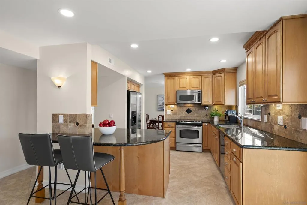 12740 Prairie Dog Ave, San Diego, California 92129 home-pic-16