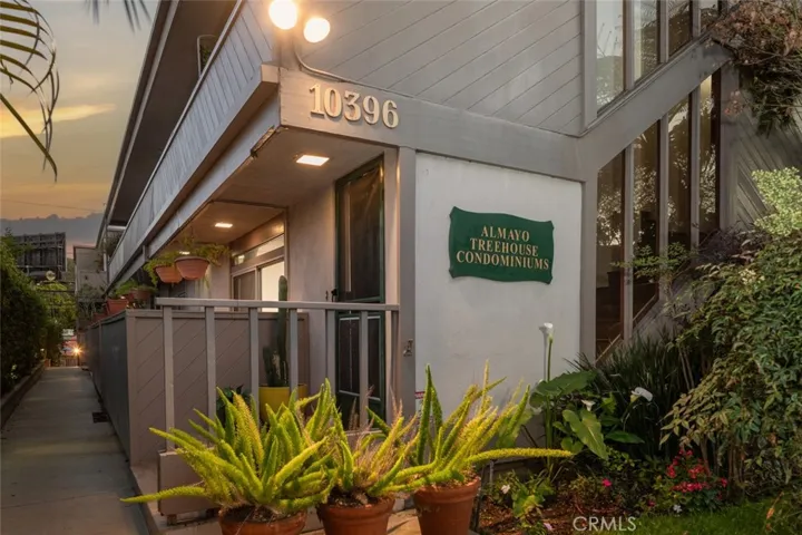 10396 Almayo Avenue 1, Los Angeles, California 90064