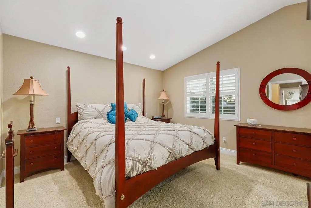 10421 Les Arbres Pl, San Diego, California 92131 home-pic-15