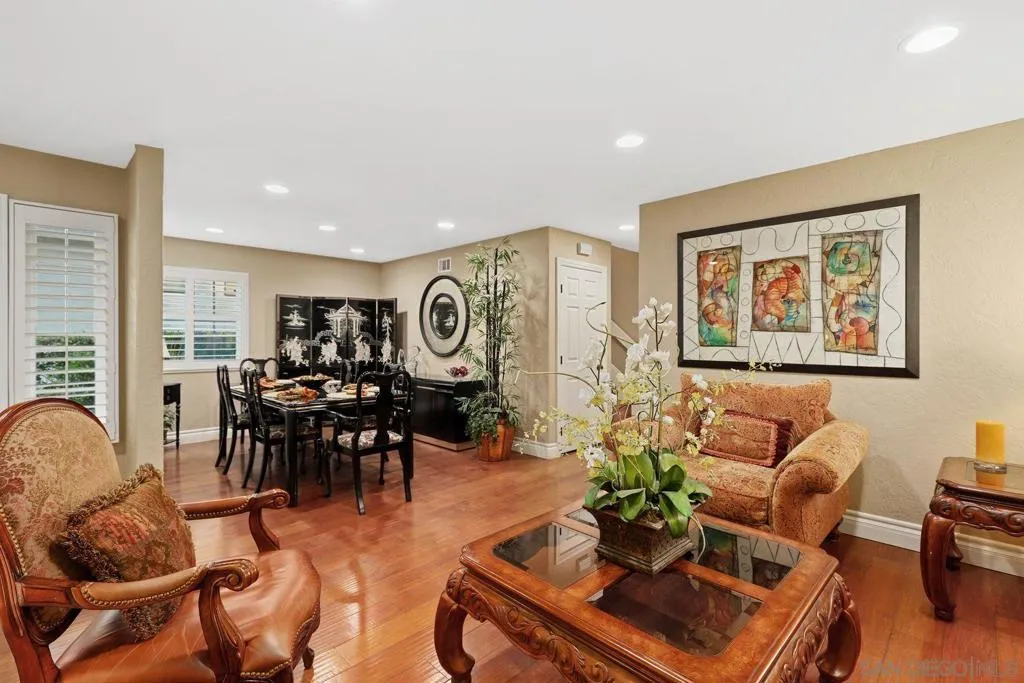 10421 Les Arbres Pl, San Diego, California 92131 home-pic-3