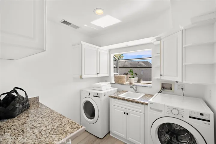 1651 Thurston Dr, Laguna Beach, California 92651