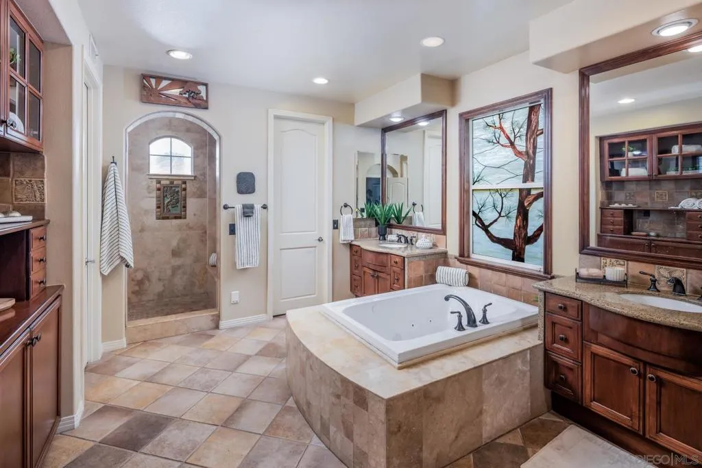 17095 Butterfield Trail, Poway, California 92064 home-pic-14