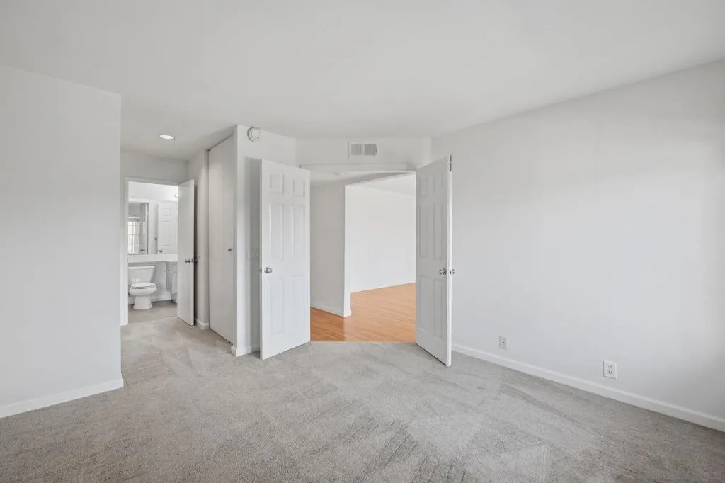 7330 Calle Cristobal 87, San Diego, California 92126 home-pic-15