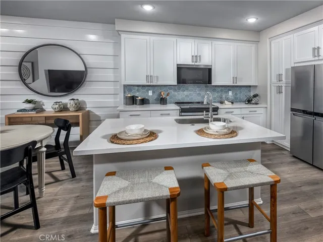 Photo is not of the actual home, but is an inspirational photo of builder’s model home and may depict options, furnishings, and/or decorator features that are not included