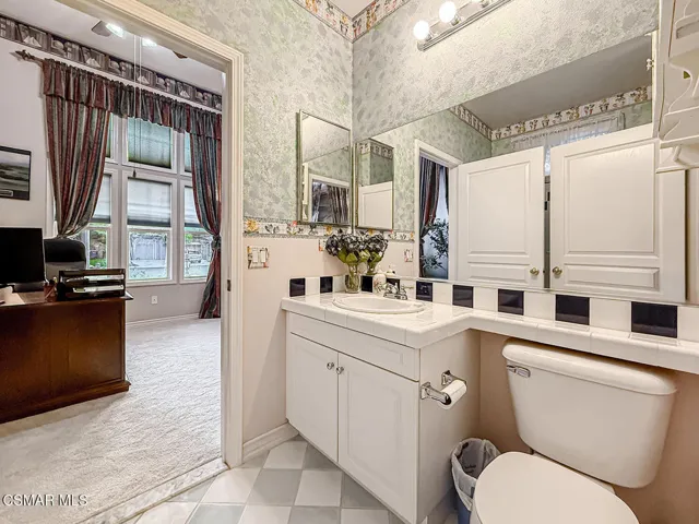 fShared Bath1