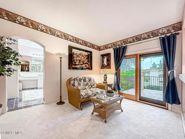 iPrimary Bedroom Suite and Balcony5