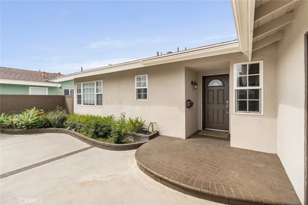 12661 Saint Mark, Garden Grove, California 92845 home-pic-3