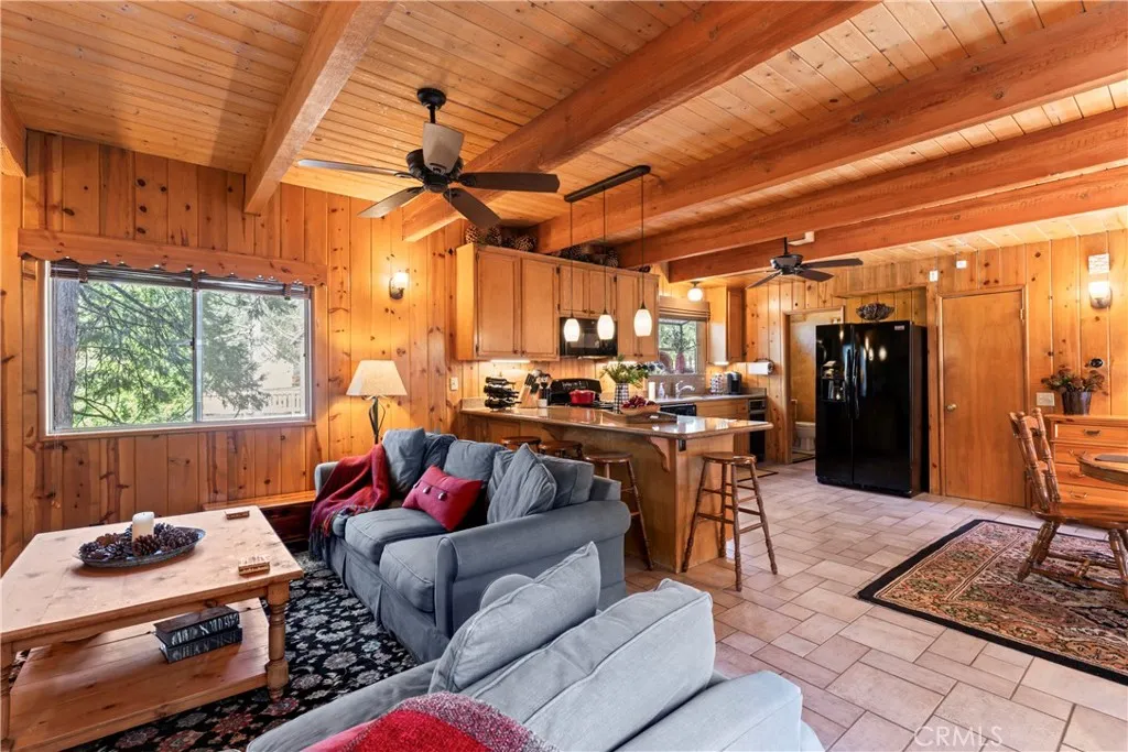 27169 Ironwood Lane, Lake Arrowhead, California 92352 home-pic-15