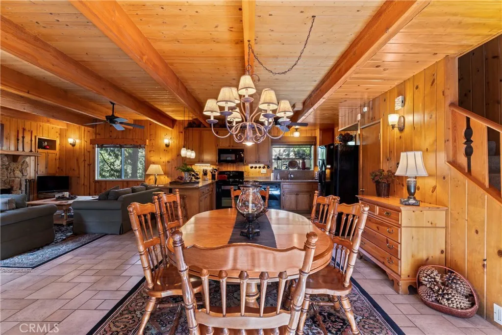 27169 Ironwood Lane, Lake Arrowhead, California 92352 home-pic-7