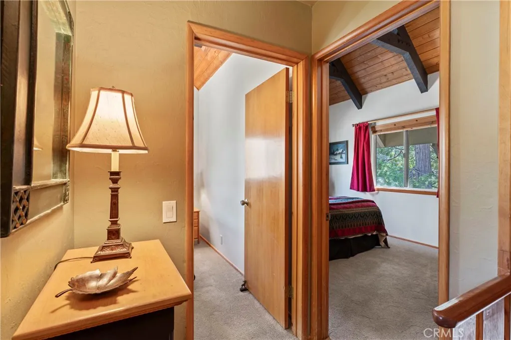 27169 Ironwood Lane, Lake Arrowhead, California 92352 home-pic-18