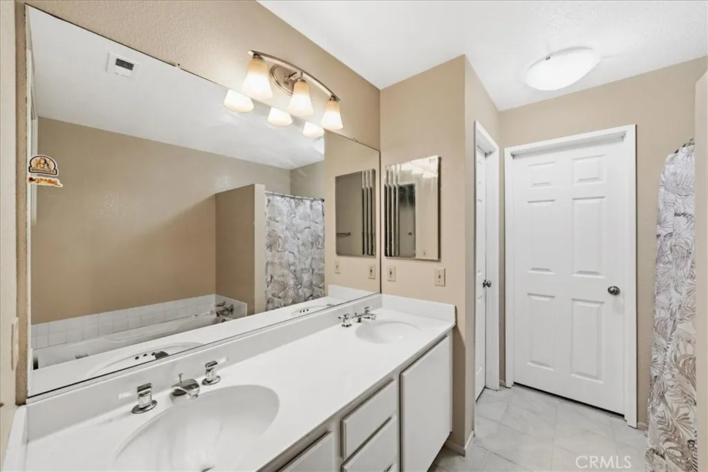 717 Balsam Way, Hemet, California 92545 home-pic-17