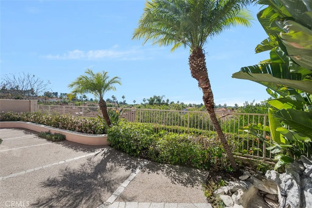 21285 Amora, Mission Viejo, California 92692 home-pic-5