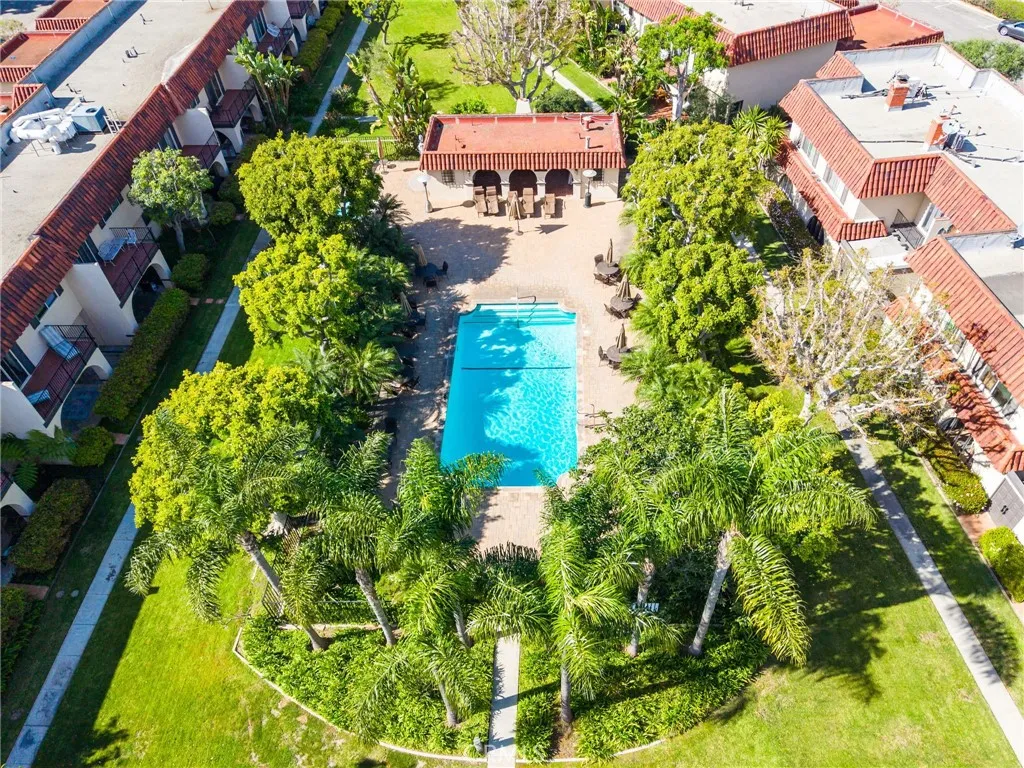 3058 Club House Road, Costa Mesa, California 92626 home-pic-29