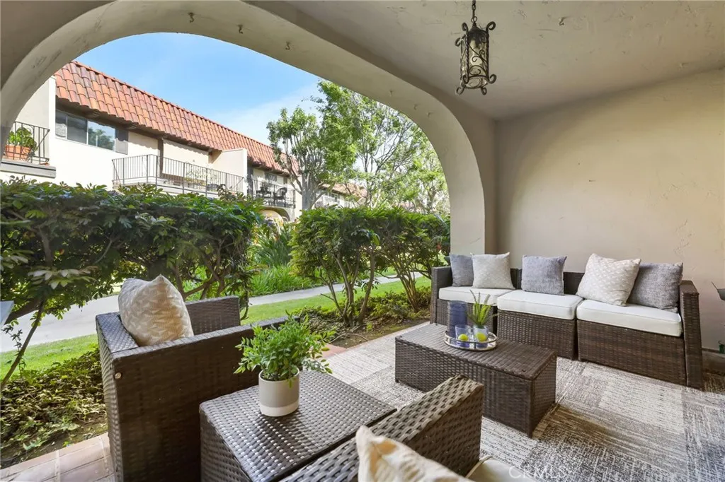 3058 Club House Road, Costa Mesa, California 92626 home-pic-8