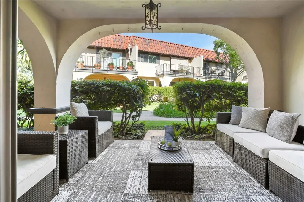 3058 Club House Road, Costa Mesa, California 92626 home-pic-7