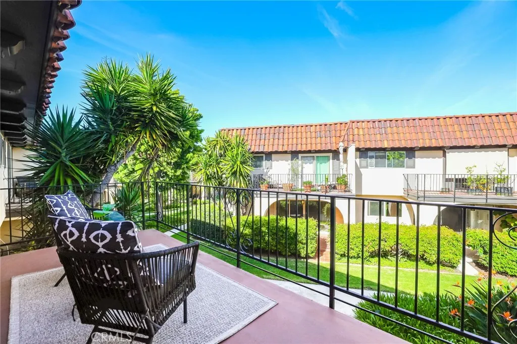 3058 Club House Road, Costa Mesa, California 92626 home-pic-17