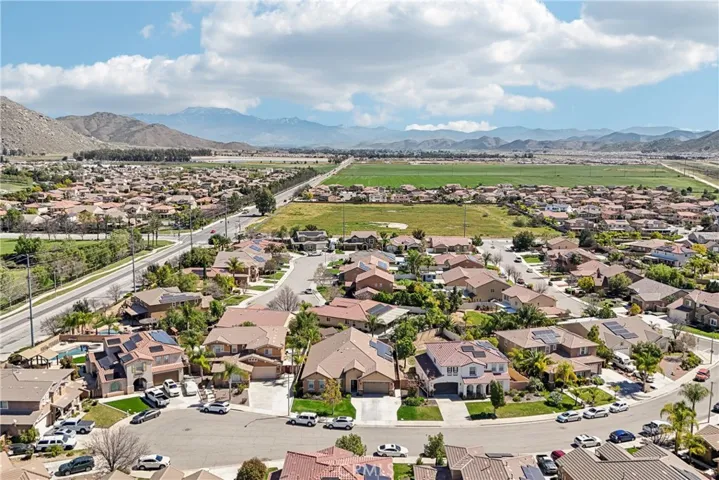 28552 Rustic Glen Street, Menifee, California 92584