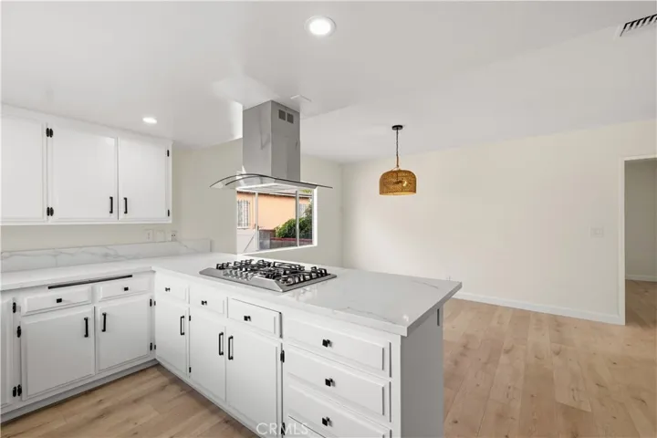 7643 Westland Avenue, North Hollywood, California 91605