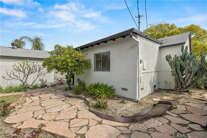 7643 Westland Avenue, North Hollywood, California 91605