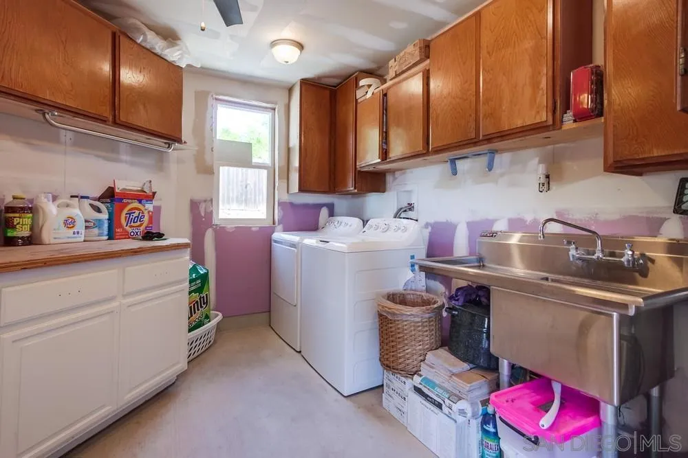 820 Frances Drive, Vista, California 92084 home-pic-29