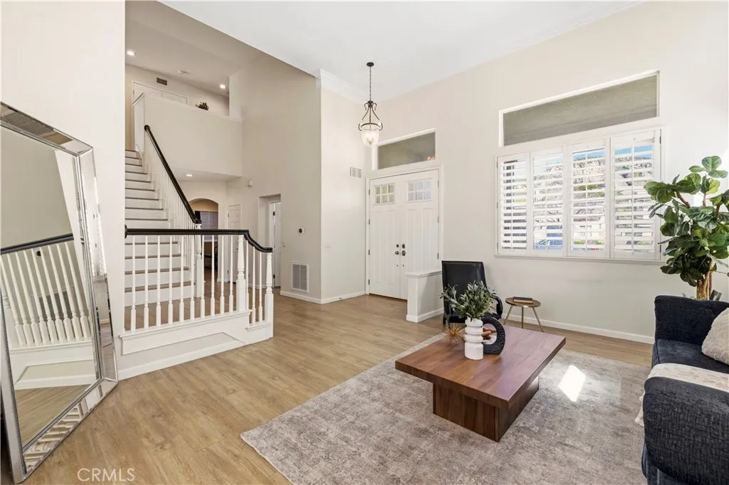 26451 Puffin Place, Canyon Country, California 91387 home-pic-3