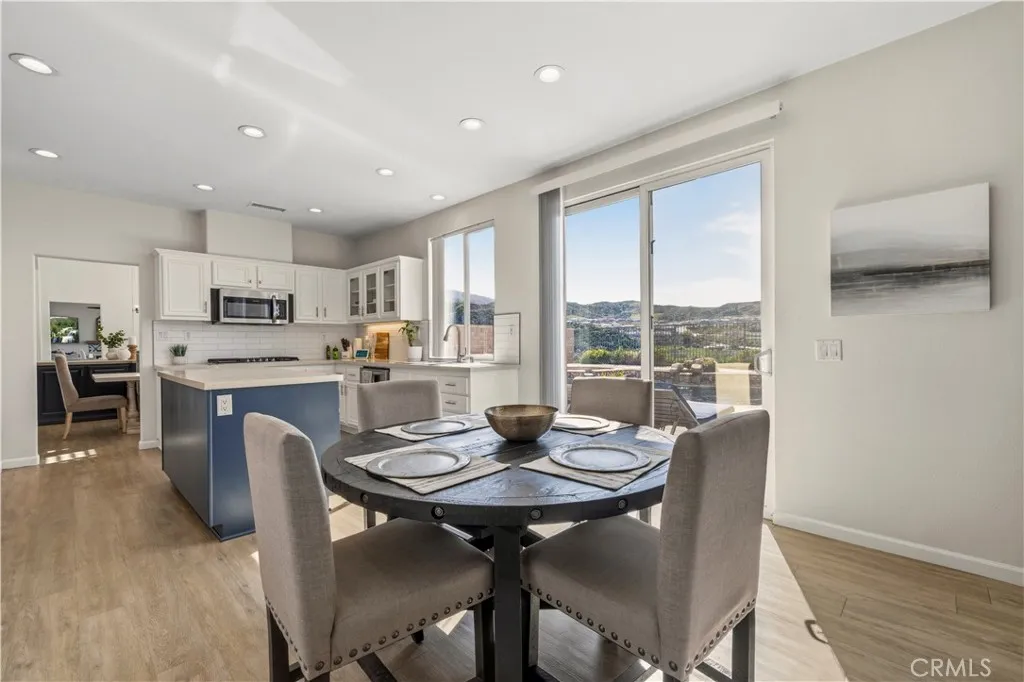 26451 Puffin Place, Canyon Country, California 91387 home-pic-18