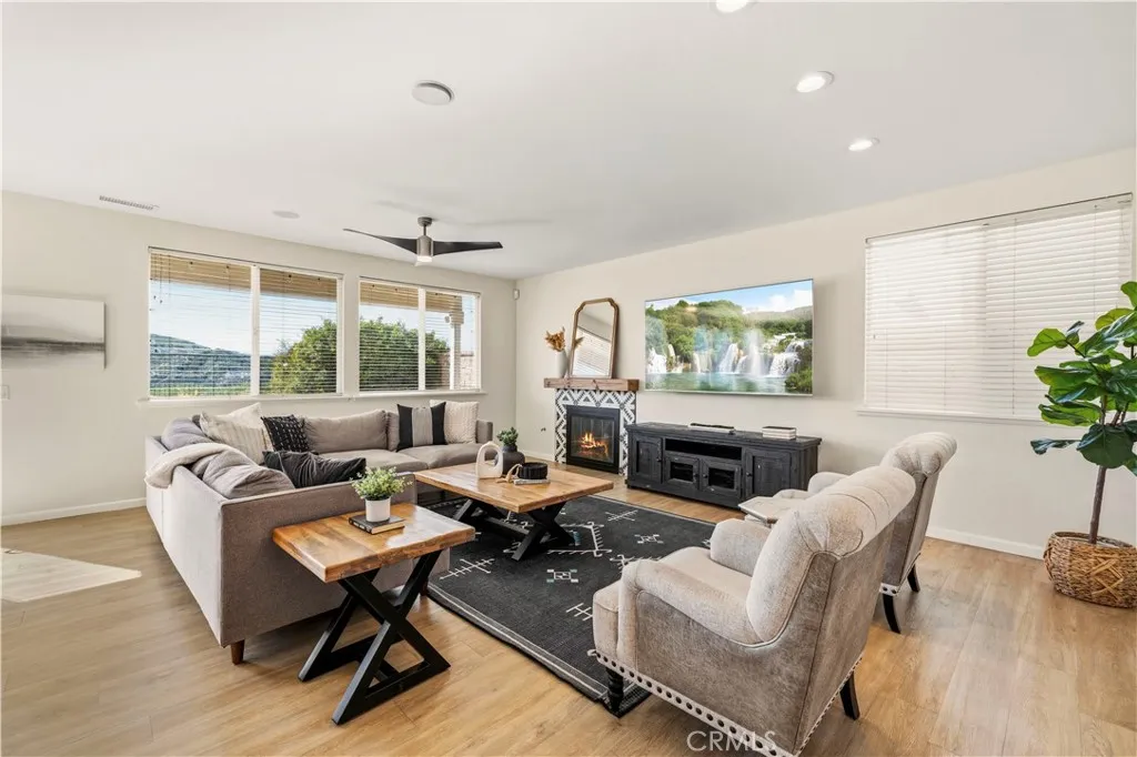 26451 Puffin Place, Canyon Country, California 91387 home-pic-21