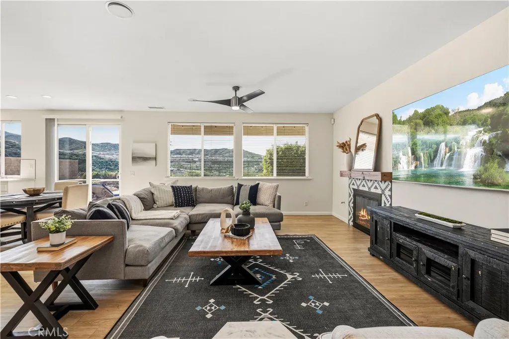 26451 Puffin Place, Canyon Country, California 91387 home-pic-24