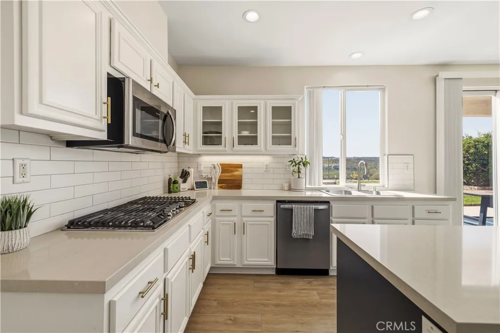 26451 Puffin Place, Canyon Country, California 91387 home-pic-10