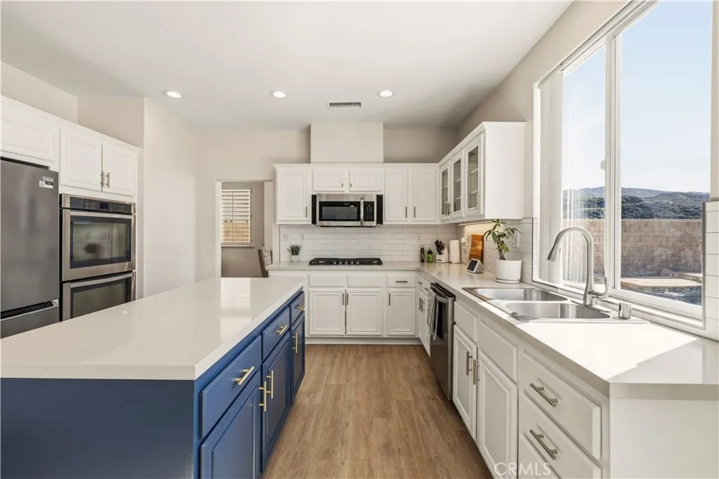26451 Puffin Place, Canyon Country, California 91387 home-pic-13